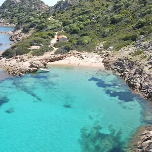https://casa-vacanze-con-piscina-a-cala-girgolu.in-sardinia.net